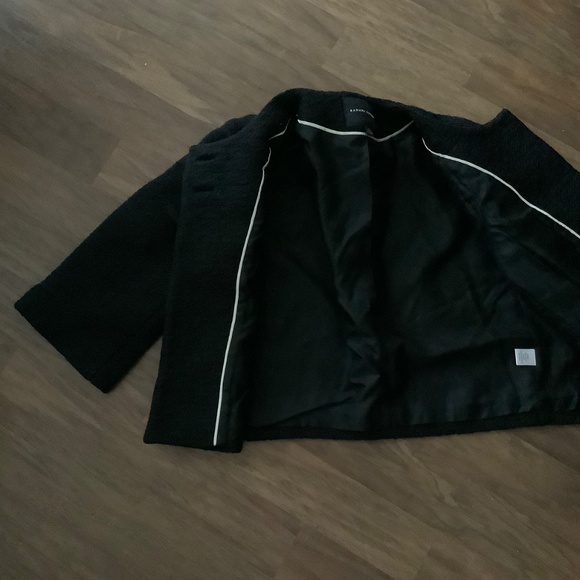 NWOT Banana Republic cropped tweed swing jacket. - Picture 6 of 12